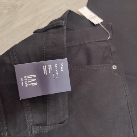NWT GAP Denim Men's Straight Light Weight Jeans - Picture 4 of 4